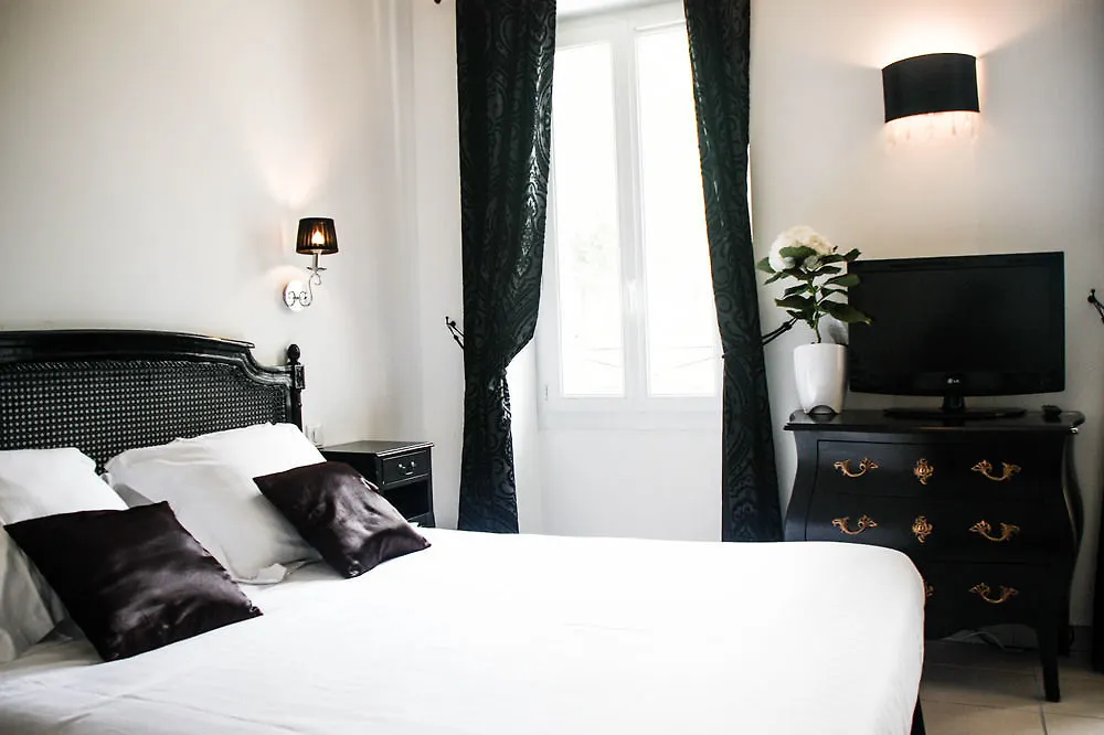 ***  Hotel Restaurant Notre Dame France